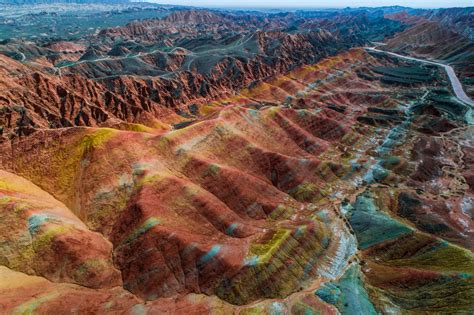 Wangjiaping Geoparkı - Muhteşem Manzaraları ve Tarihi Zirveleri Keşfedin!