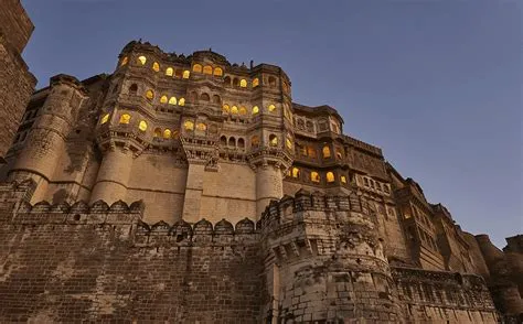 Mehrangarh Kalesi: Muhteşem Mimari ve Tarihin Kalbinde Bir Yolculuk!